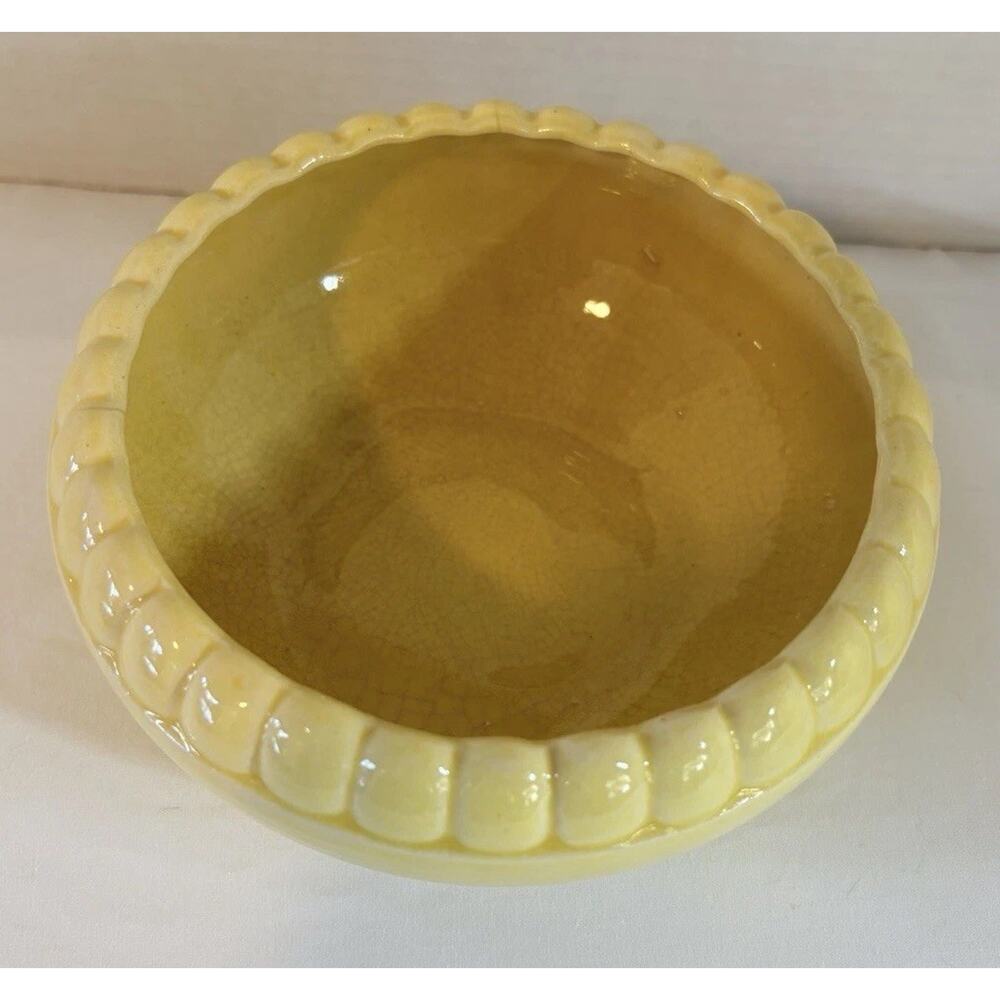 VTG Brush McCoy USA Pottery Butter Yellow Scallop Shell Planter - Picture 2 of 7